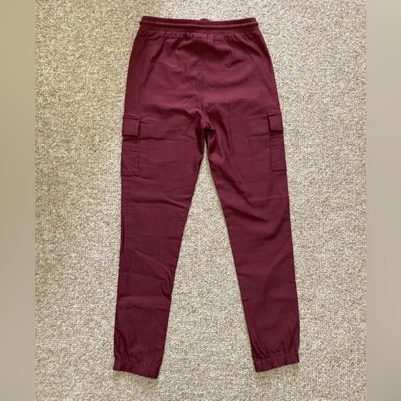 Almost Famous Burgundy Cargo Pants - Picture 2 of 3